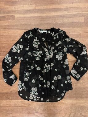Collective Concepts Women's Black Floral High-Low Blouse - Size M
b11